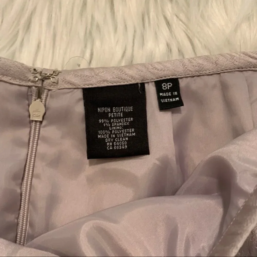 Nipon Boutiqe Women's Size 8 Petite Pencil Skirt Textured Light Gray Sheen Lined
